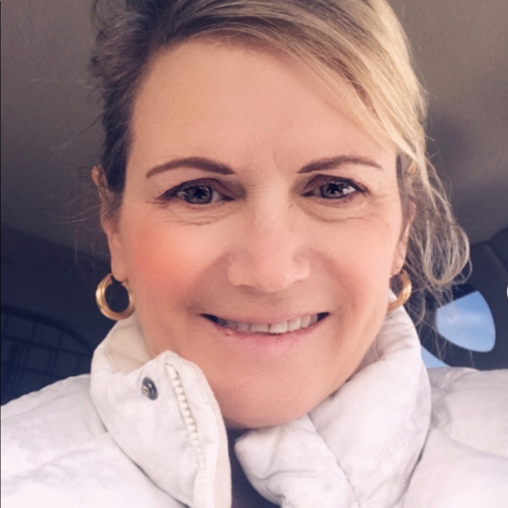 Meet your Posher, Val